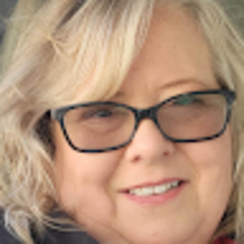 Meet your Posher, Leanna